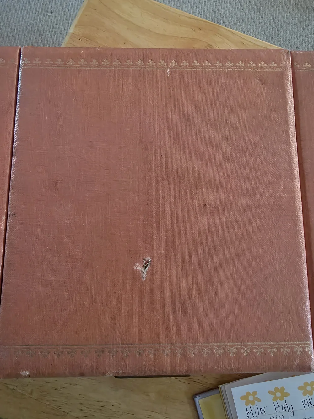 N/A vintage compact
